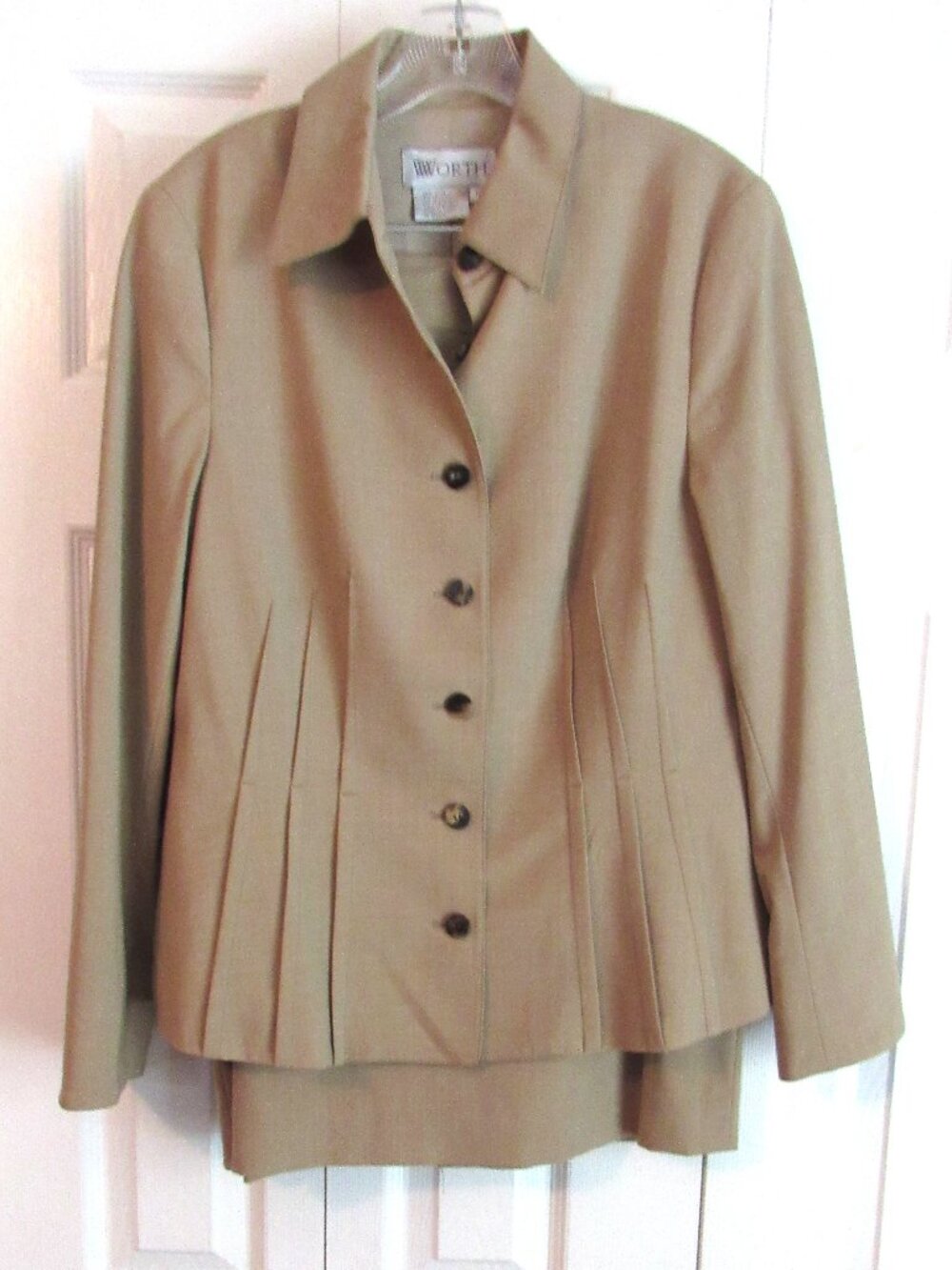 LADIES TAN WORTH WOOL SKIRT SUIT SZ 12